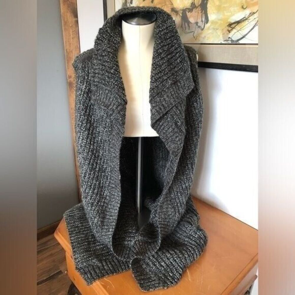PrAna Sleeveless Gray and White Knit Wool Blend Open Front Small Long Cardigan